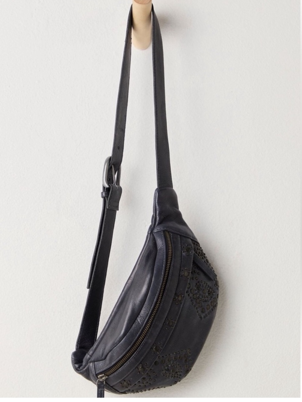 Free people Ana Adorned Sling Bag - Picture 2 of 6